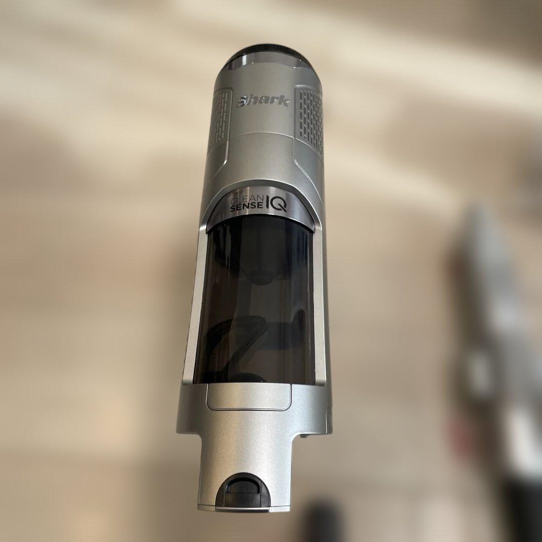 交渉可能　Shark CLEAN SENSE スティッククリーナー 本体　IQ+