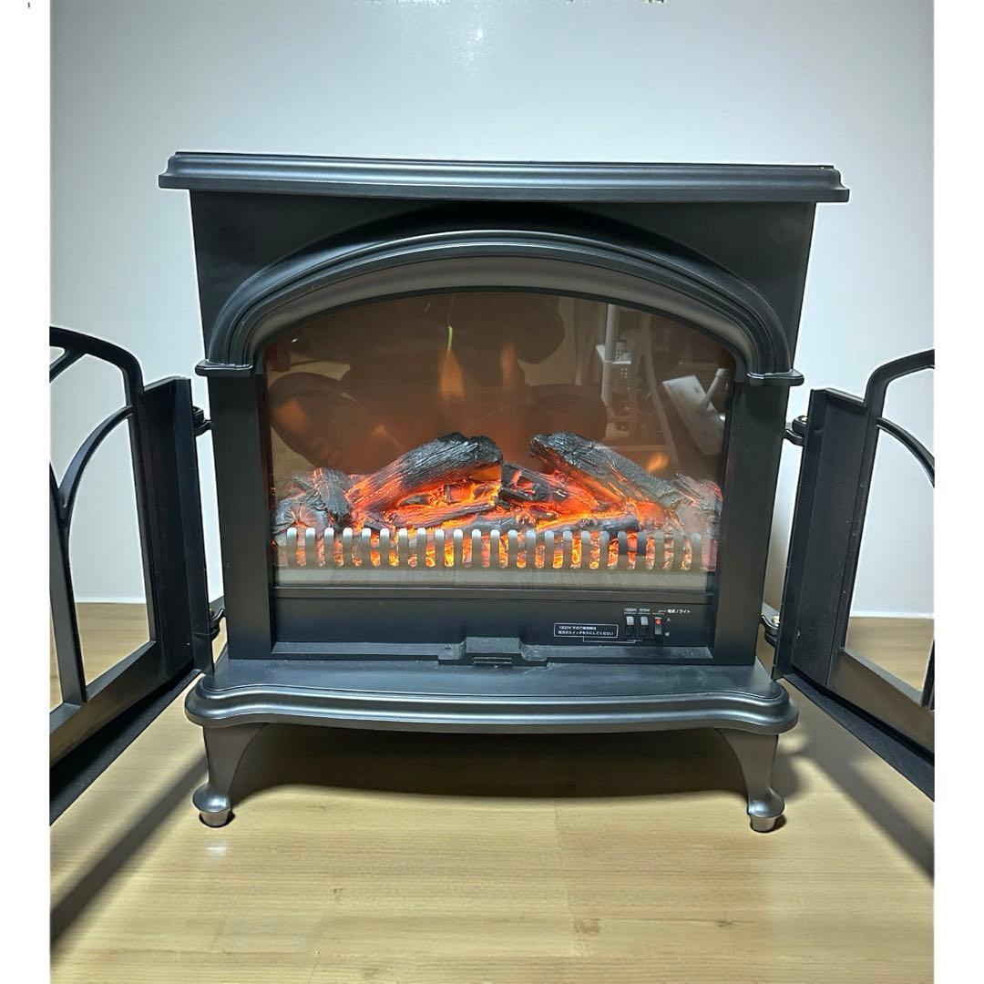 ニトリ ワイド暖炉型ファンヒーターBLT999B-3-BK 2017年式