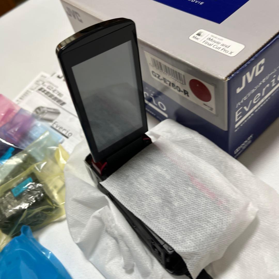 JVC Everio GZ-E780-R レッド