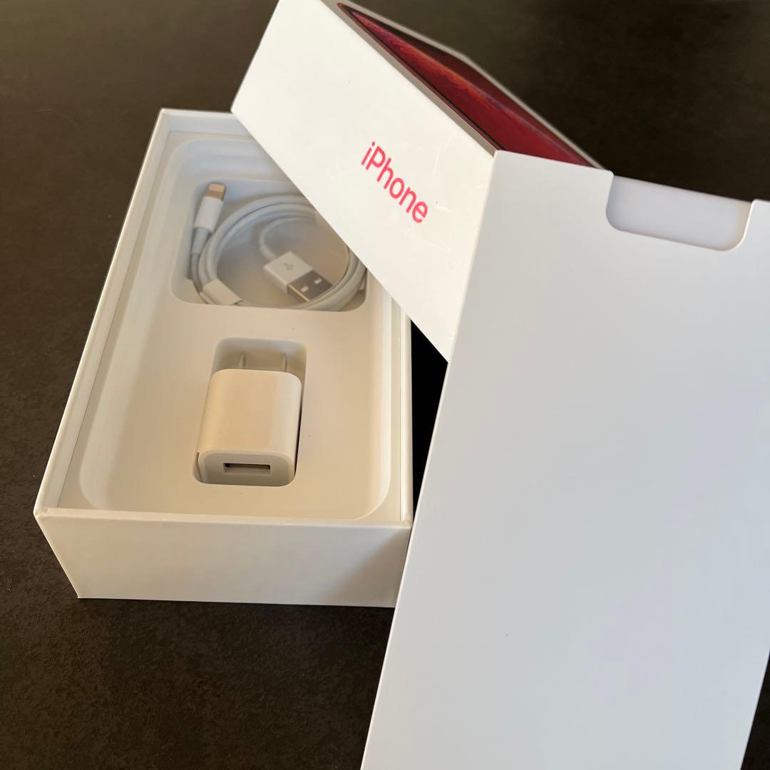 レッド iPhone XR本体　64GB