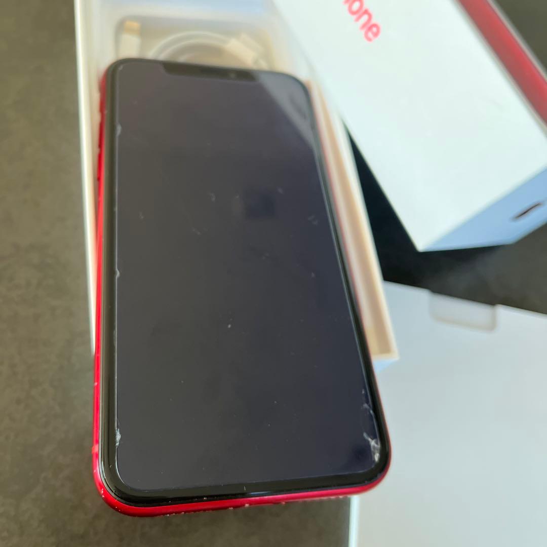 レッド iPhone XR本体　64GB