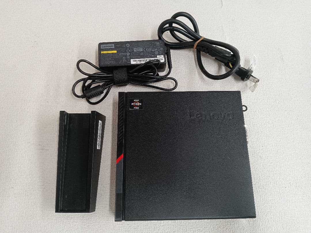 ⊕ Lenovo ThinkCentre M715q 8GB ストレージ無特価