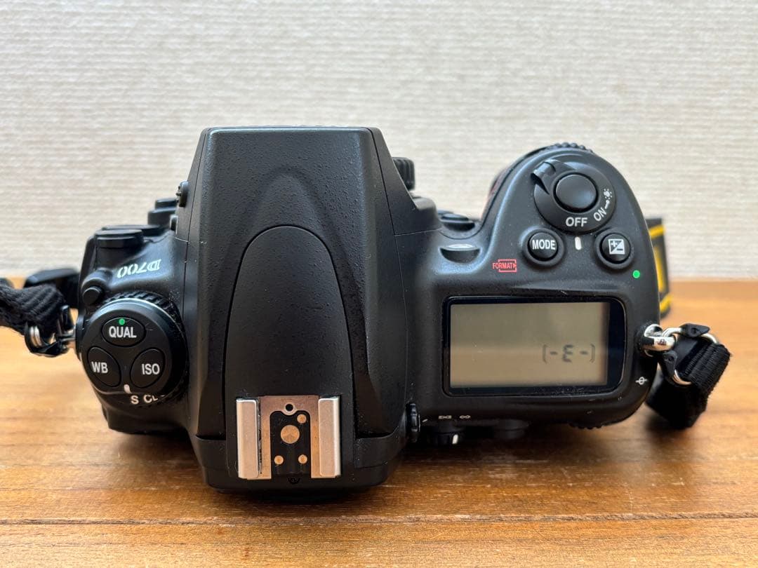 ☆Nikon D700 フルサイズデジタル一眼レフカメラ☆バッテリー2個付き