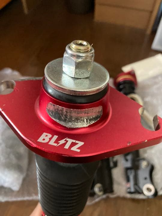 エルグランドE51 BLITZ車高調