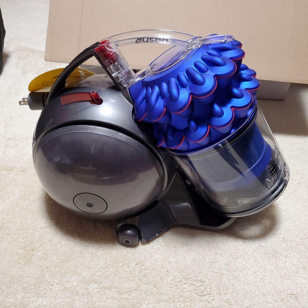 ほぼ新品 Dyson ballfluffy ダイソンボールフラフィcy24 ff