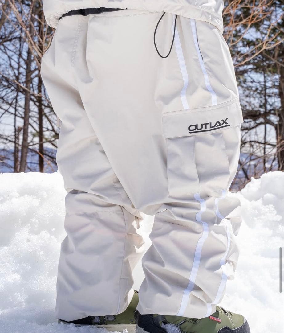 アウトラックス　スノー　ウェア　上下セットアップ　Mサイズ