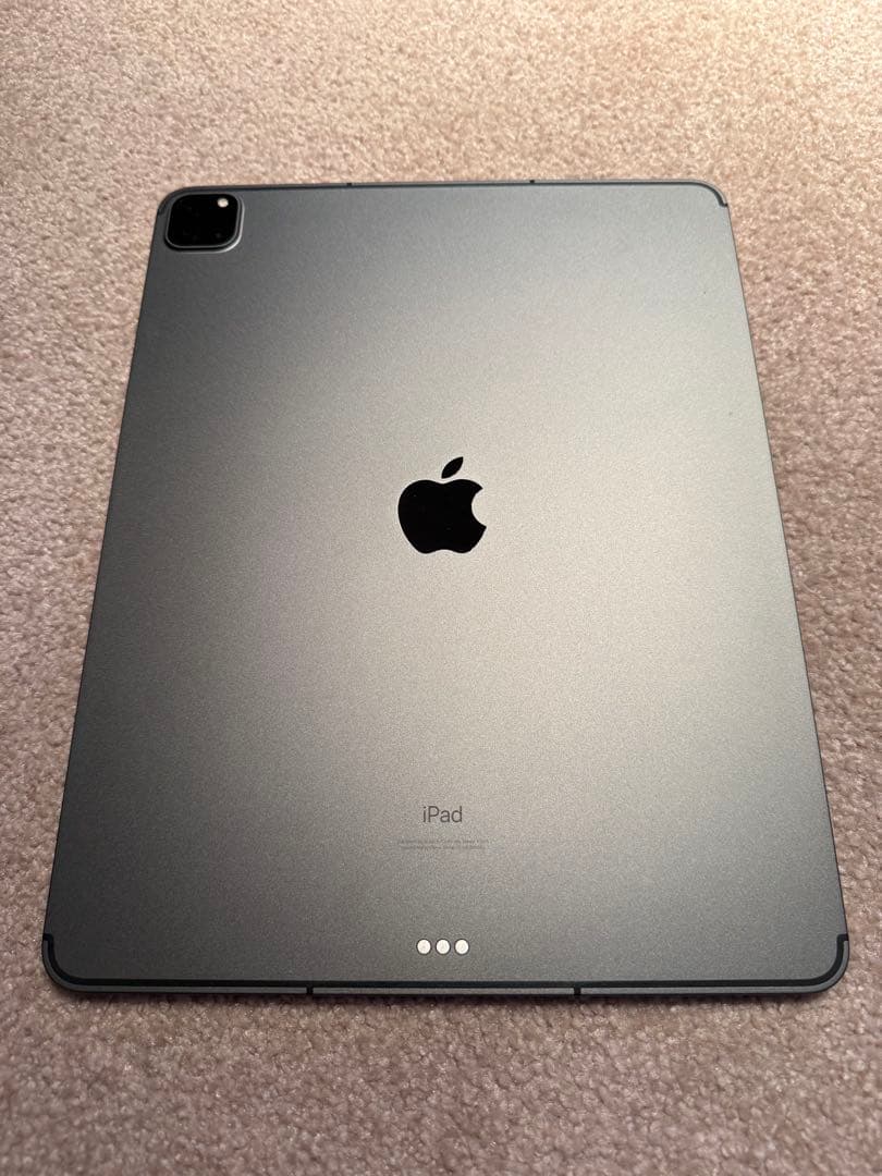 iPad Pro 12.9インチ 第5世代 Wi-Fi + Cellular 他