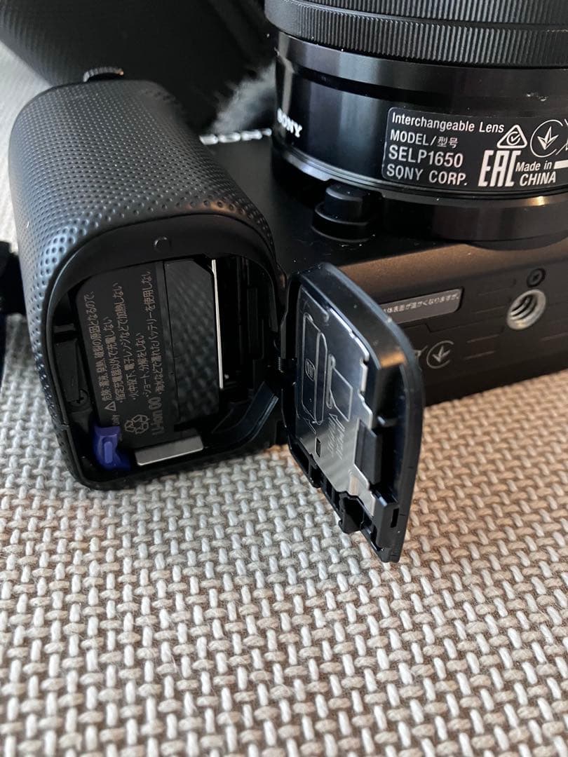 SONY レンズ交換式デジタルカメラ　ZV-E10 シューティンググリップセット