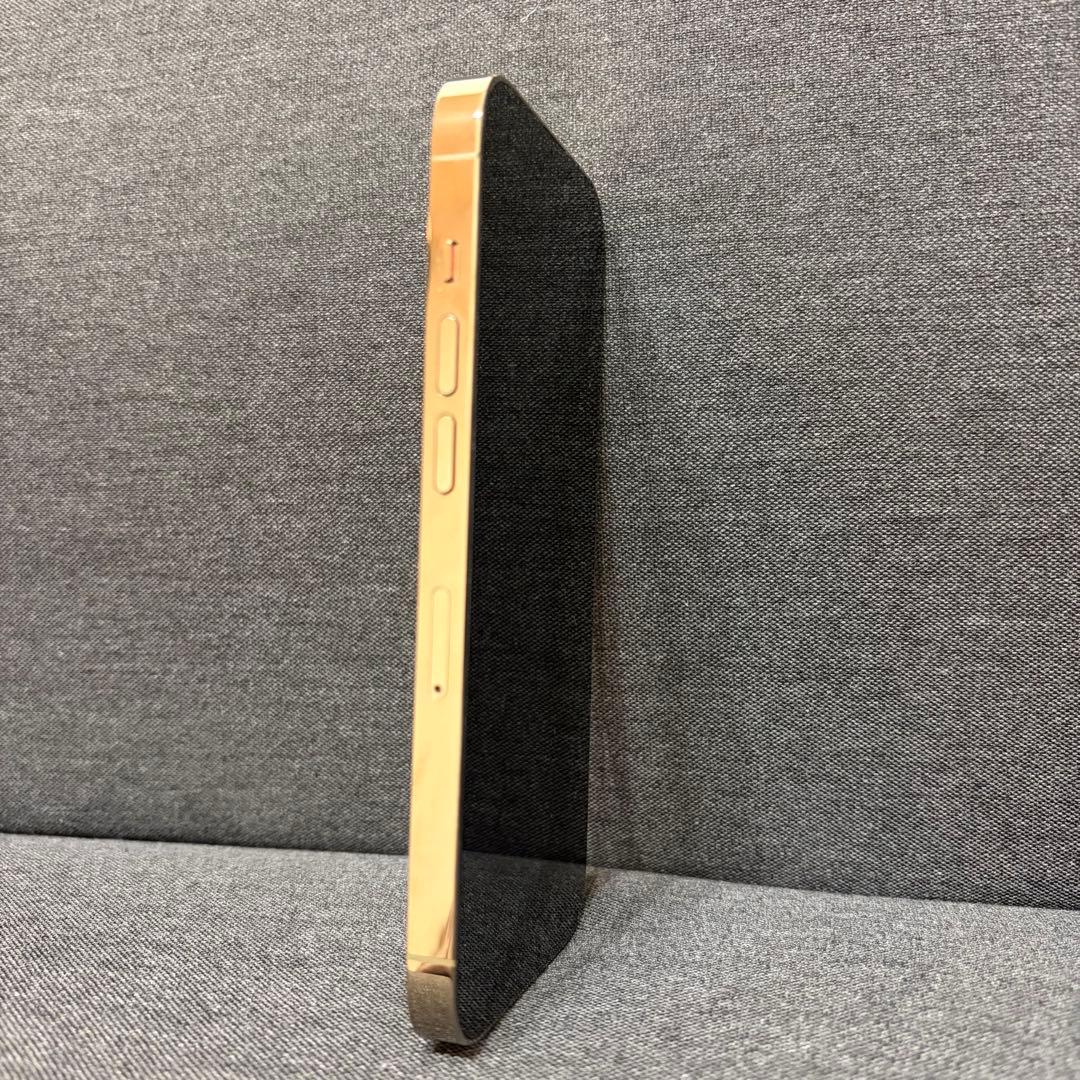 iPhone 14 128GB SIMフリー　画面保護シート付き