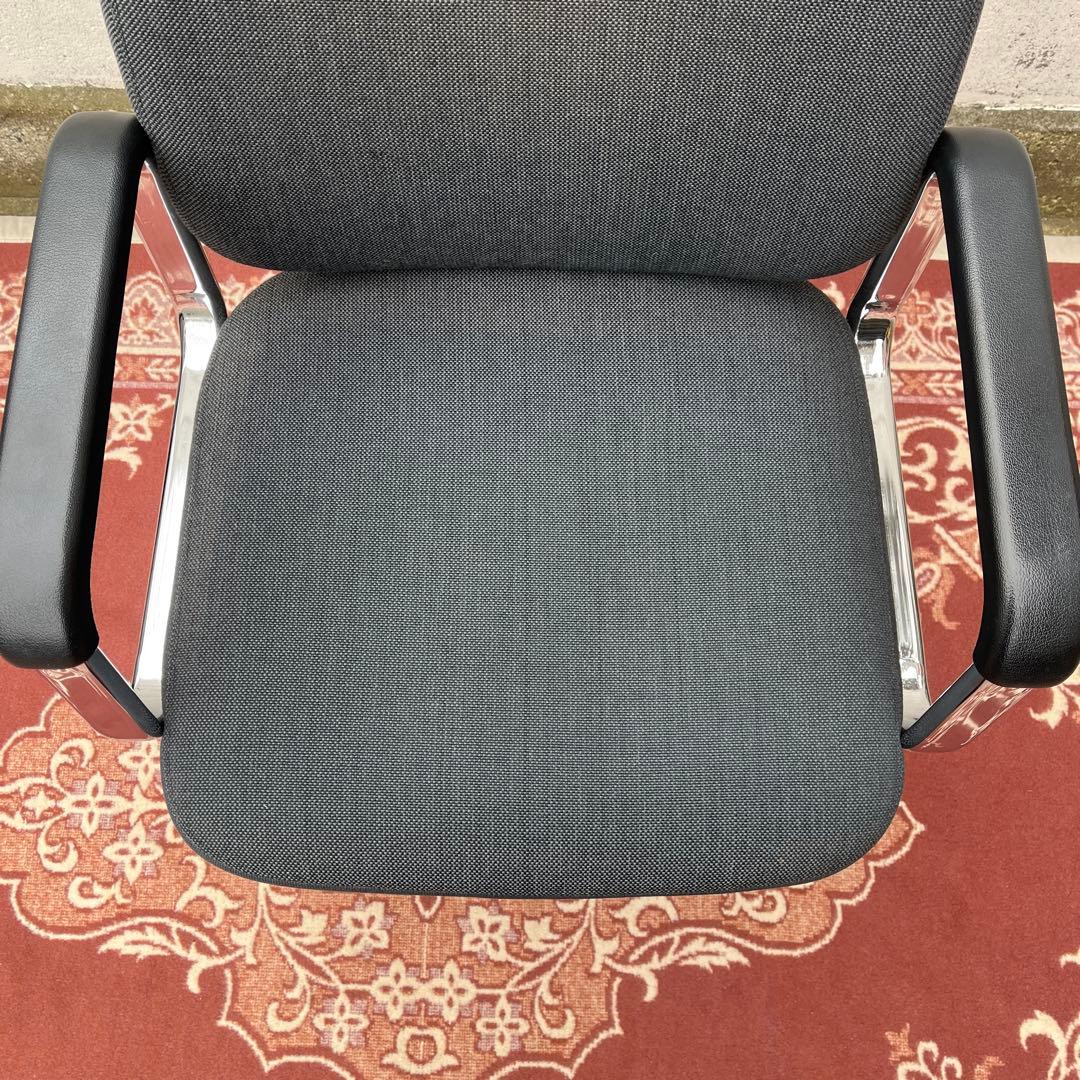 インダストリアル工業系◾️ PLUS キャスター付き アームチェア デスクチェア