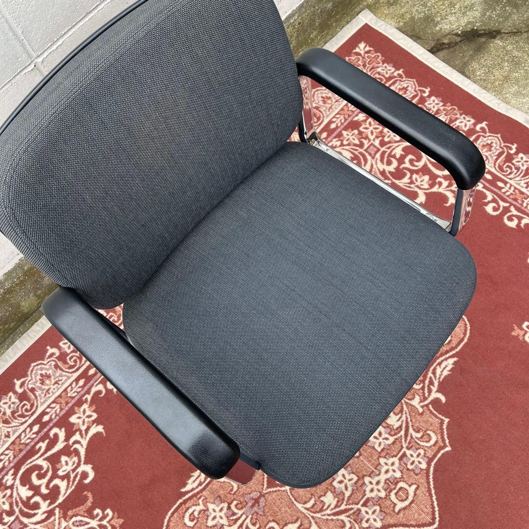 インダストリアル工業系◾️ PLUS キャスター付き アームチェア デスクチェア