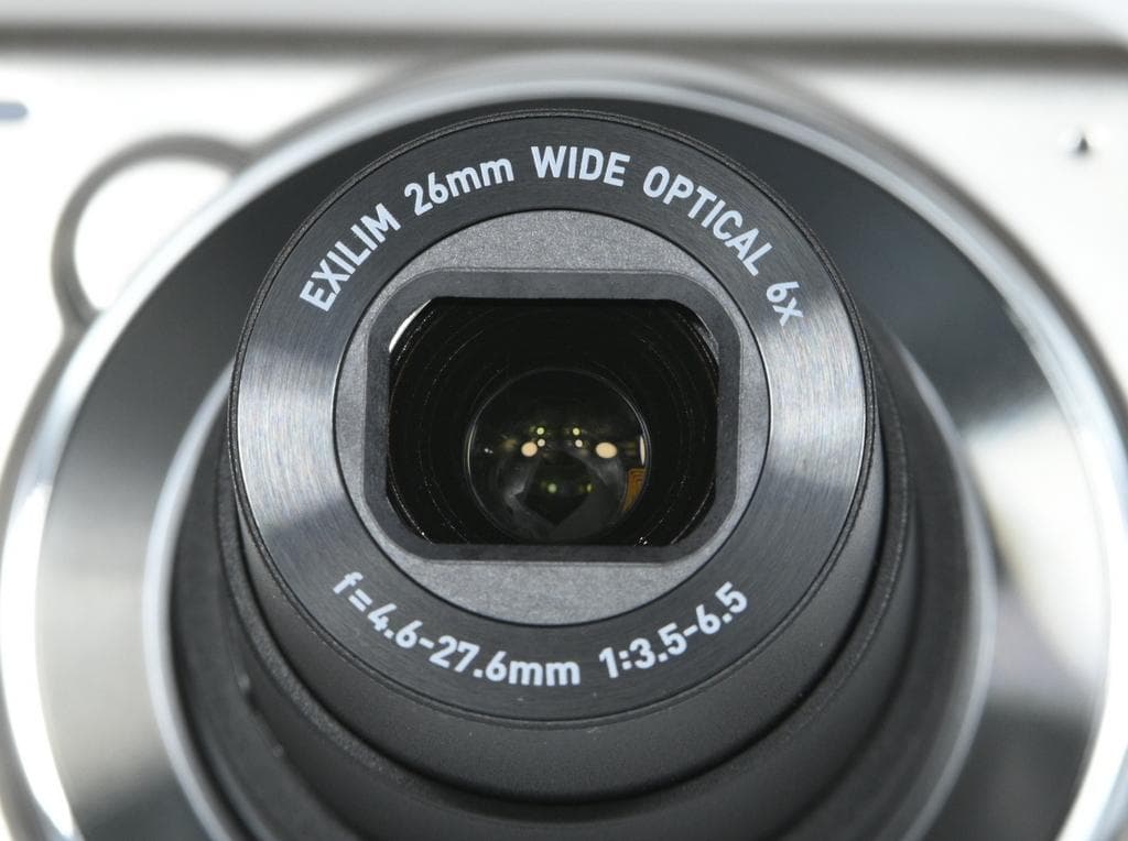 【ほぼ新品】 カシオ　CASIO EXILIM EX-ZS35 シルバー