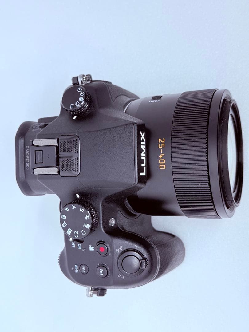Panasonic DMC-FZ1000 4Kデジカメ 付属品充実