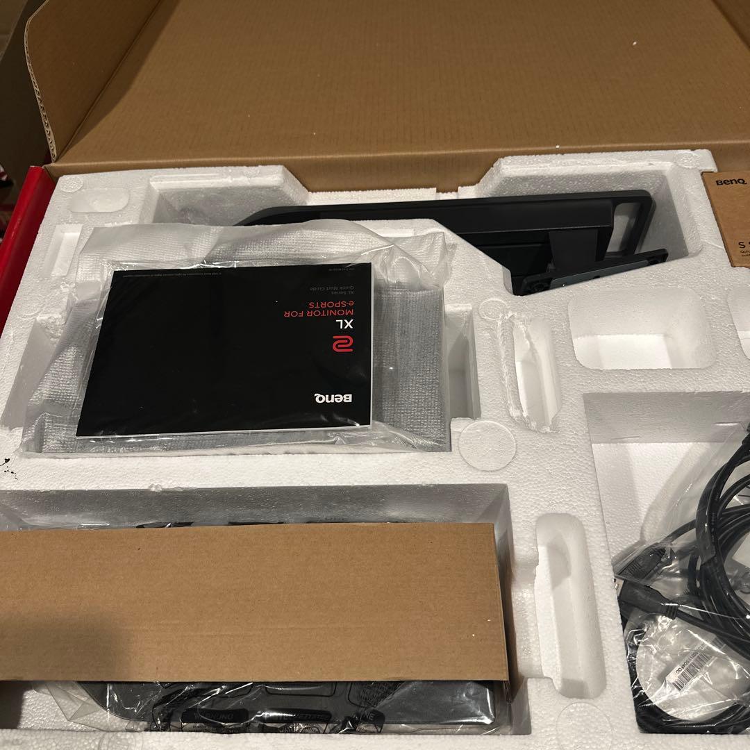 ZOWIE 27インチ 240Hz ゲーミングモニター 本体