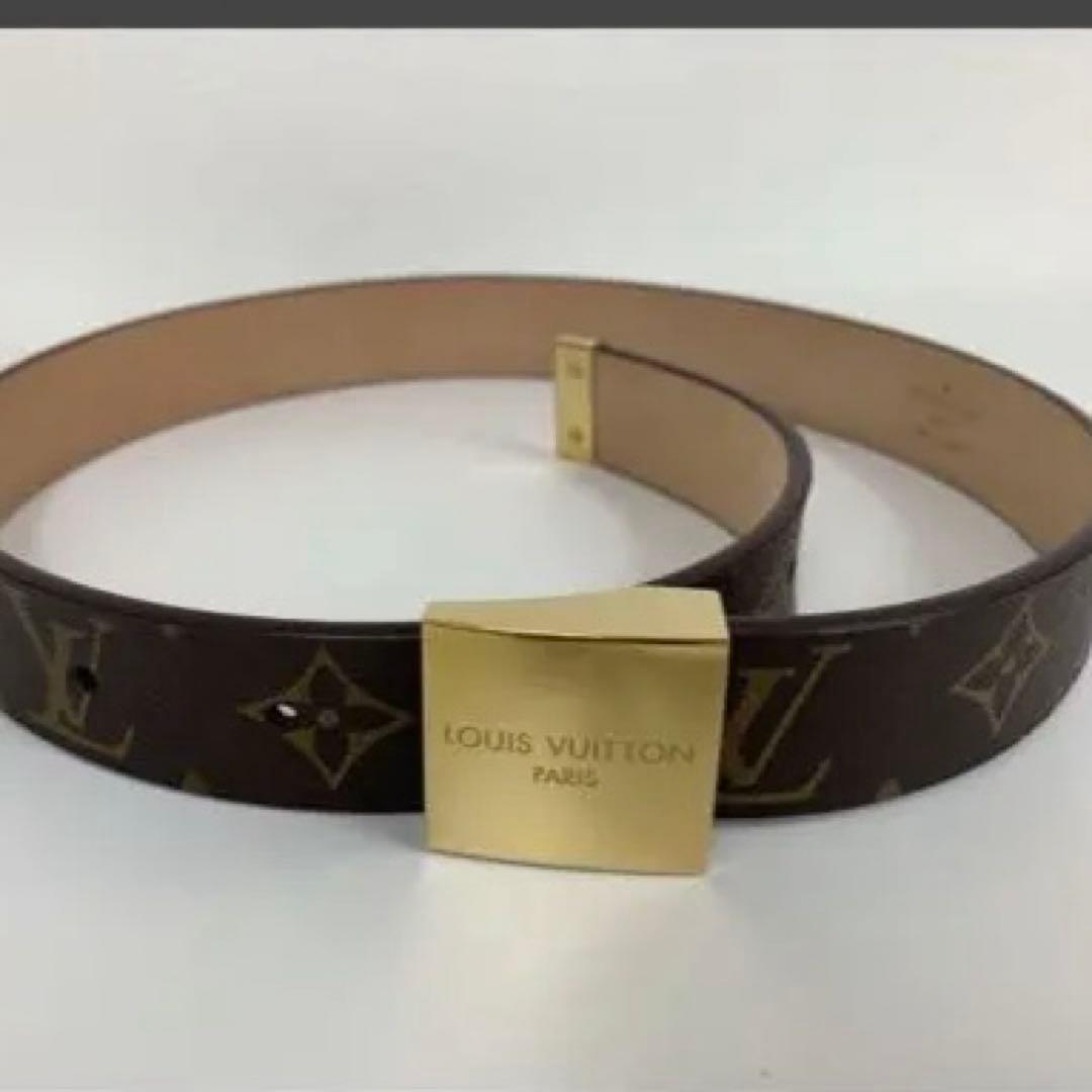 Louis Vuitton モノグラム レザーベルト値引げしました。