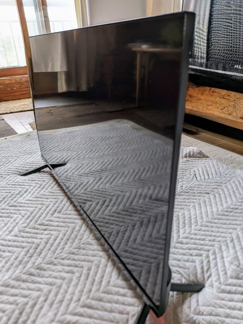 【山善 Qriom】32型 チューナーレステレビ Google TV 2023製