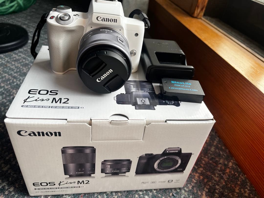 Canon EOS Kiss M2 ホワイト
