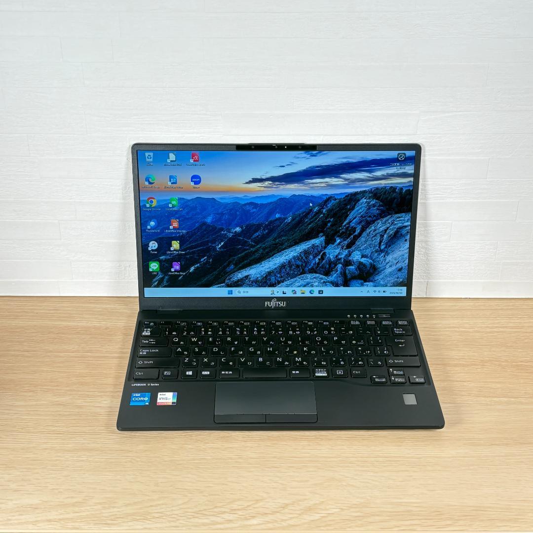 富士通　11世代i5　ノートパソコン　Windows11　SSD　オフィス　18
