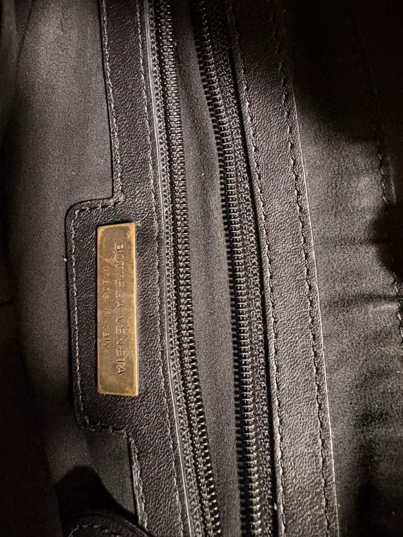 黒 編み込みレザー ショルダーバッグ