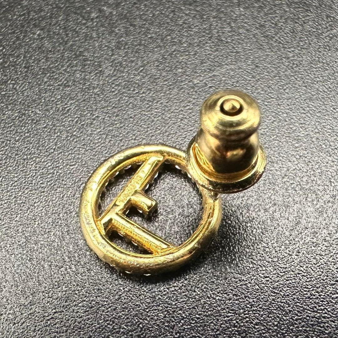 極美品✨　FENDI　フェンディ　ピアス　エフイズ　ゴールド　1651