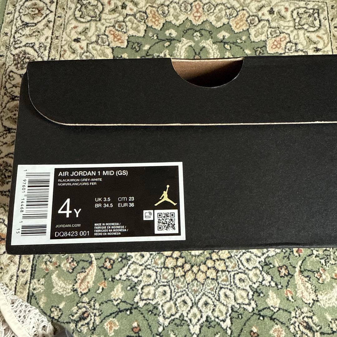 【超美品】エアジョーダン1/ジュニア/ブラック/ホワイト/グレー/23cm/箱有
