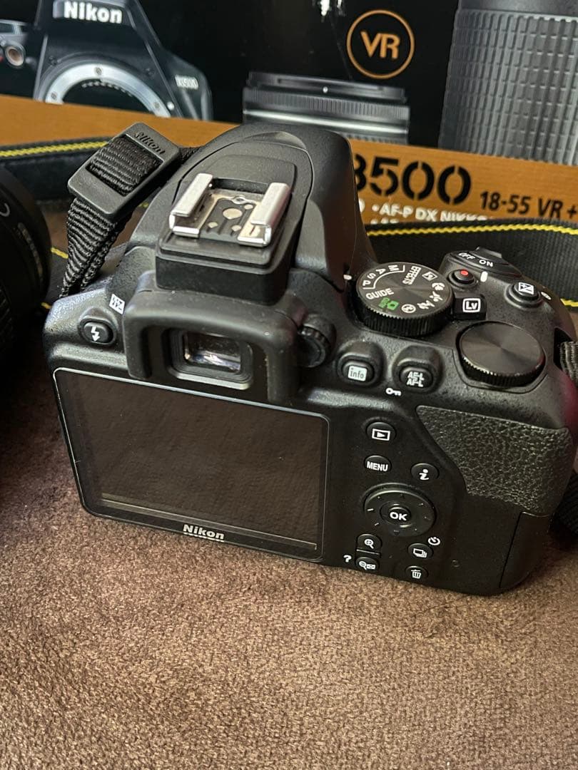 Nikon D3500 デジタル一眼レフカメラ