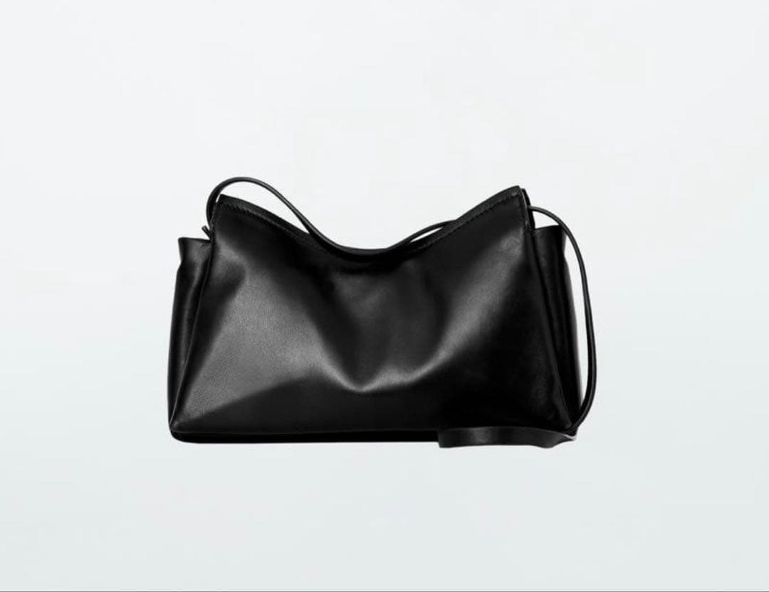 【完売品】COS TOMEミニクロスボディ　レザーブラック