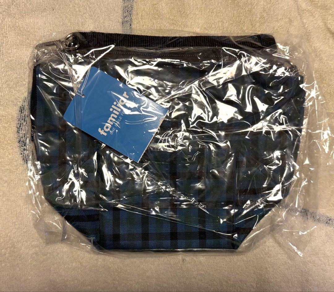 未使用　ファミリア　ポシェット　舟形　青チェック