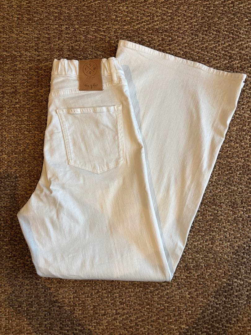 【ＳＵＲＴ】　 ホワイト　バギーパンツ