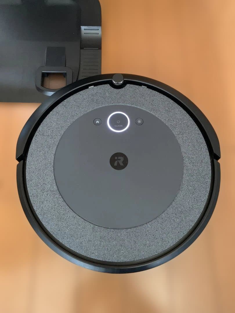 iRobot ルンバ i3【清掃済み】クリーンベース付属　rumba