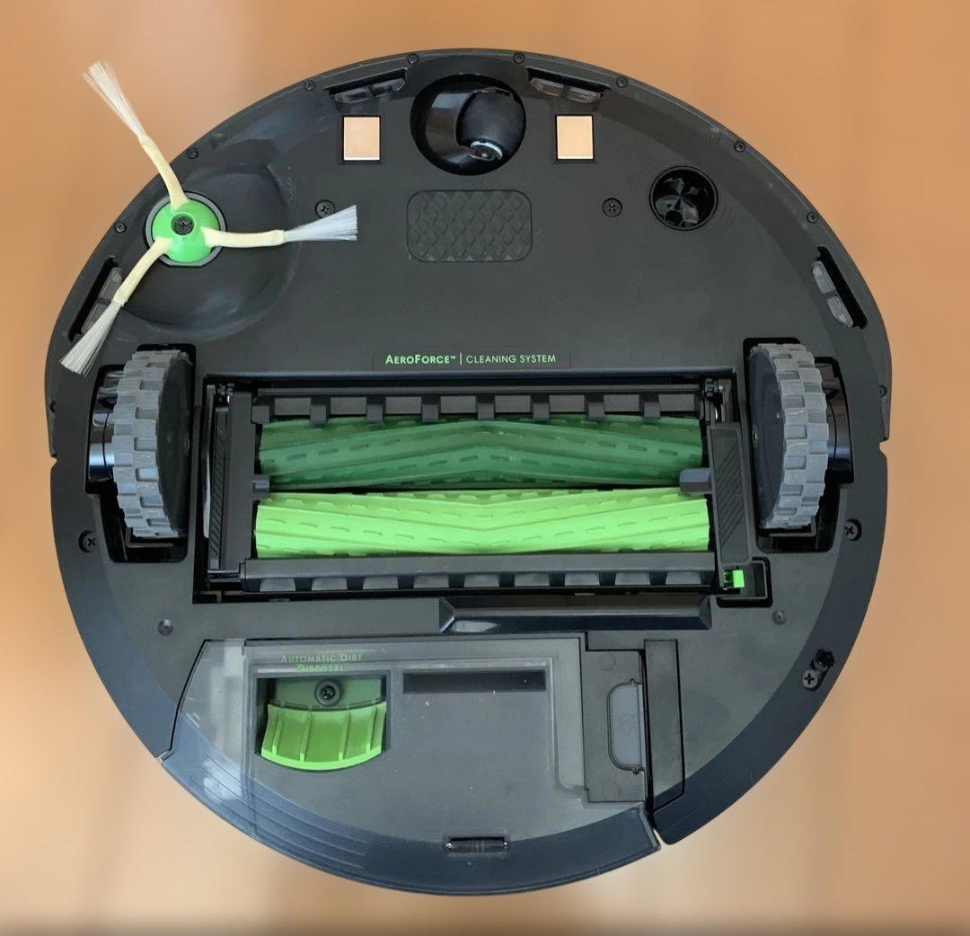 iRobot ルンバ i3【清掃済み】クリーンベース付属　rumba