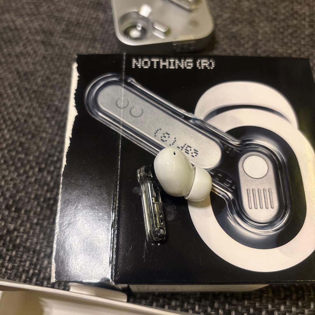 NOTHING ear (3) ホワイト　ワイヤレスイヤホン