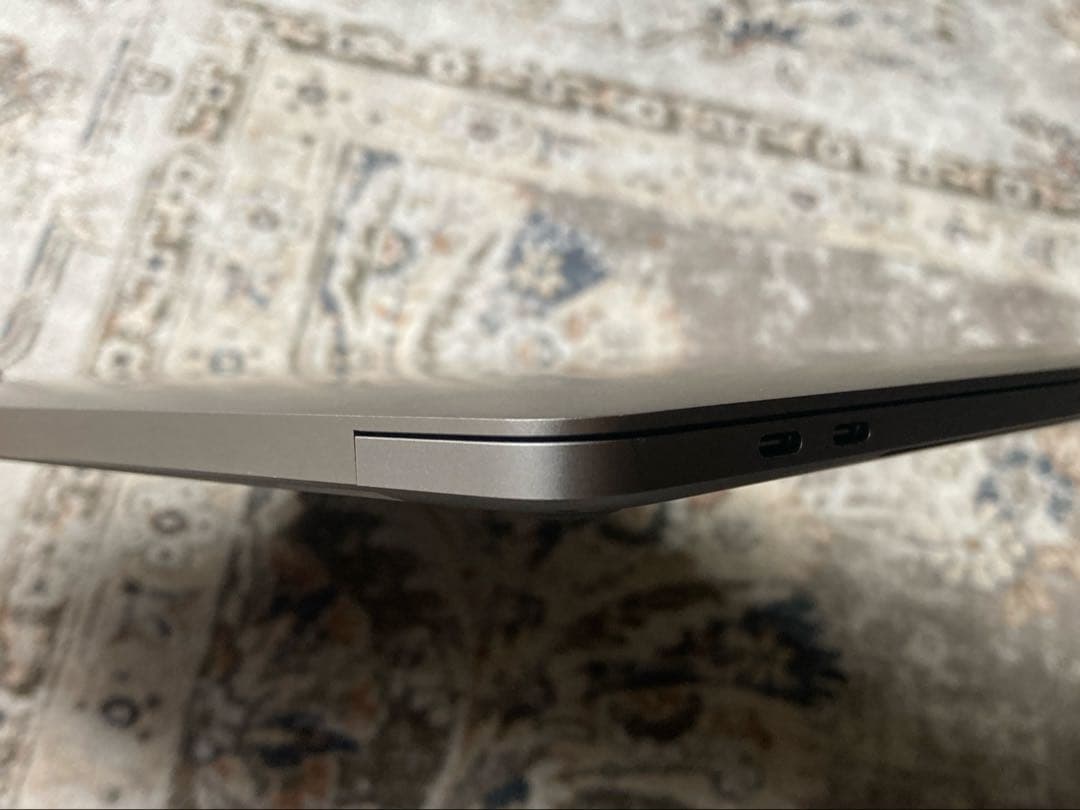 【美品】MacBookPro13 2020 32GB 512G