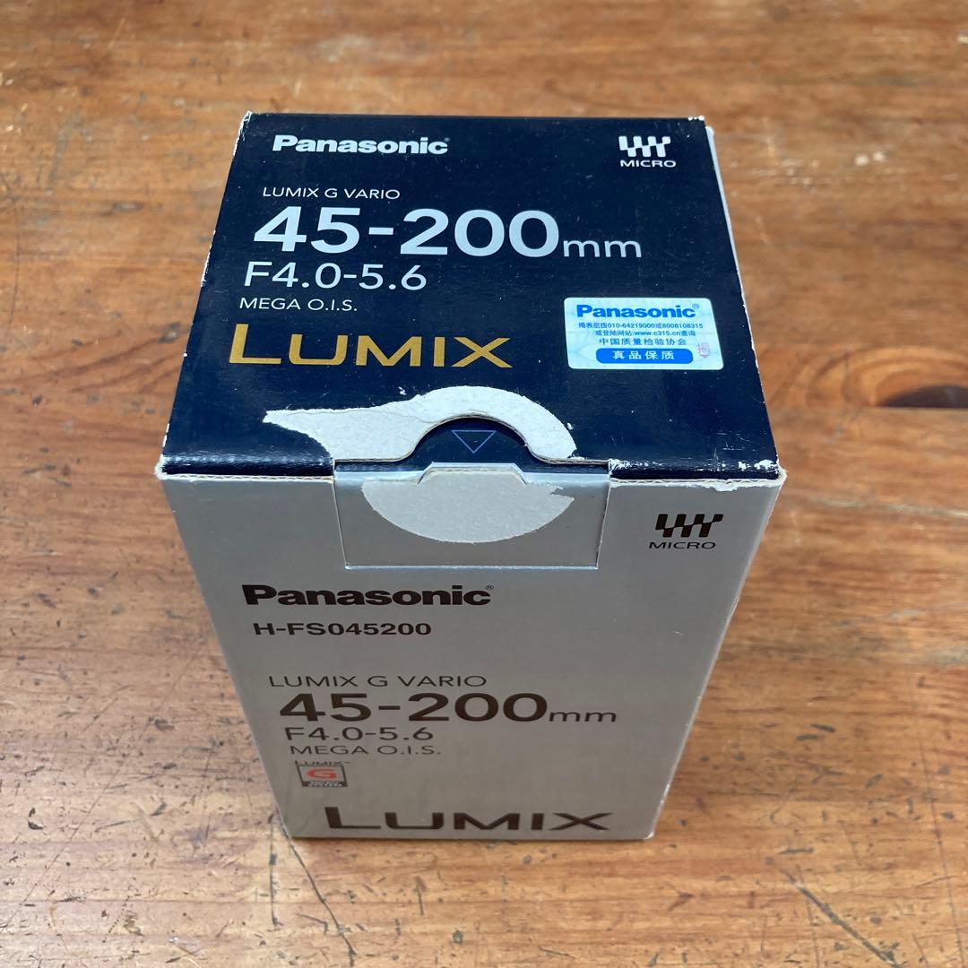 Lumix 45-200mm MEGA O.I.S. ズームレンズ