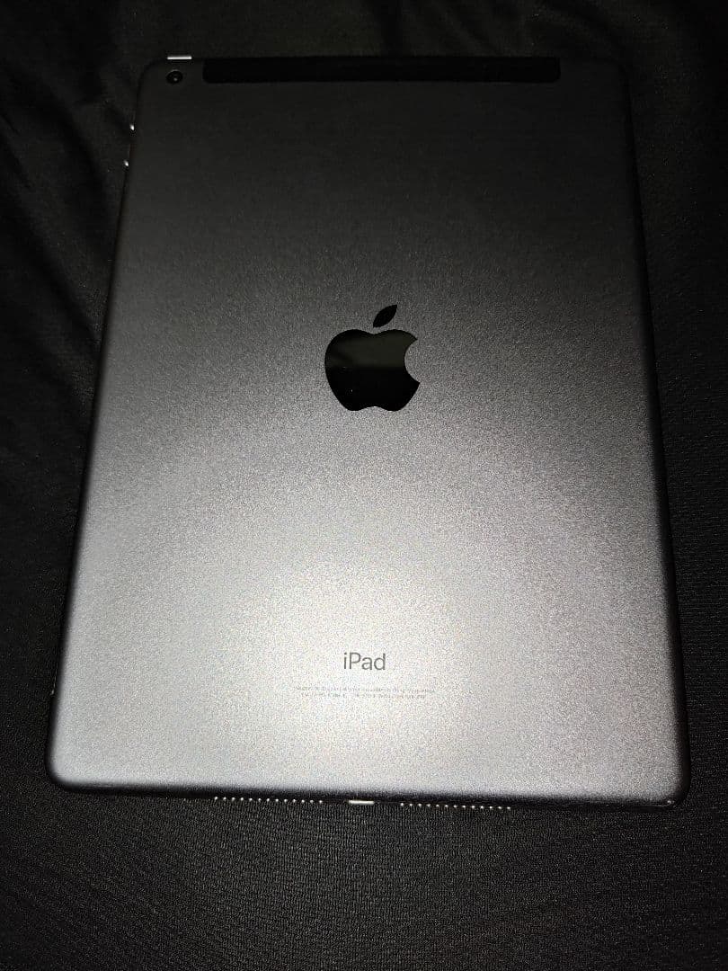 iPad 第6世代32GBスペースグレイWiFi+セルラーモデル(ソフトバンク)