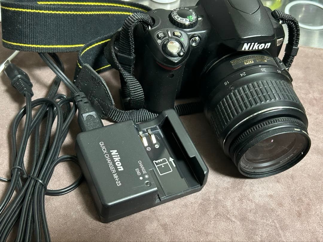 Nikon 　D40x　デジタル一眼レフ 充電器付き　オールドデジカメ