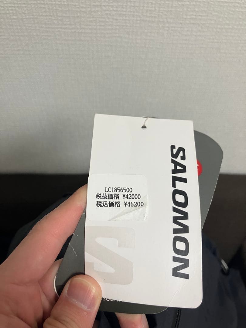 SALOMON スキーウェア　 フード付き 新品未使用　展示品