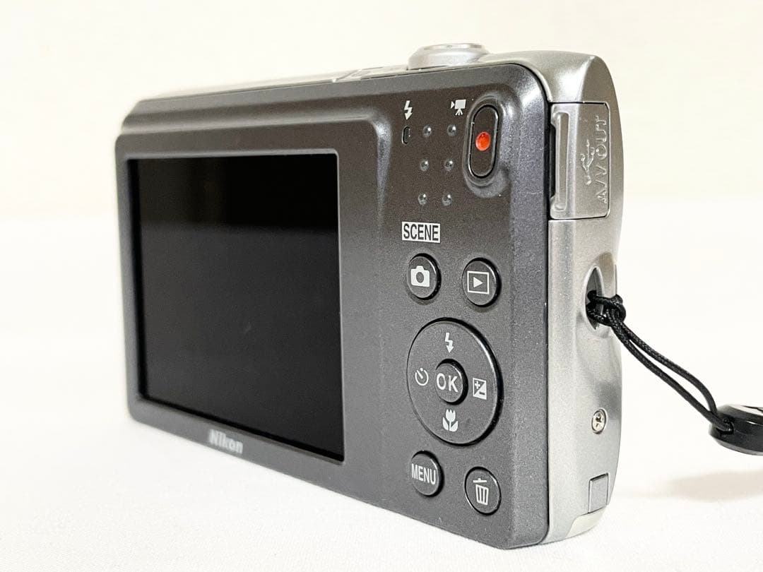 【ジャンク・動作品】　Nikon COOLPIX A300 シルバー　動作確認済