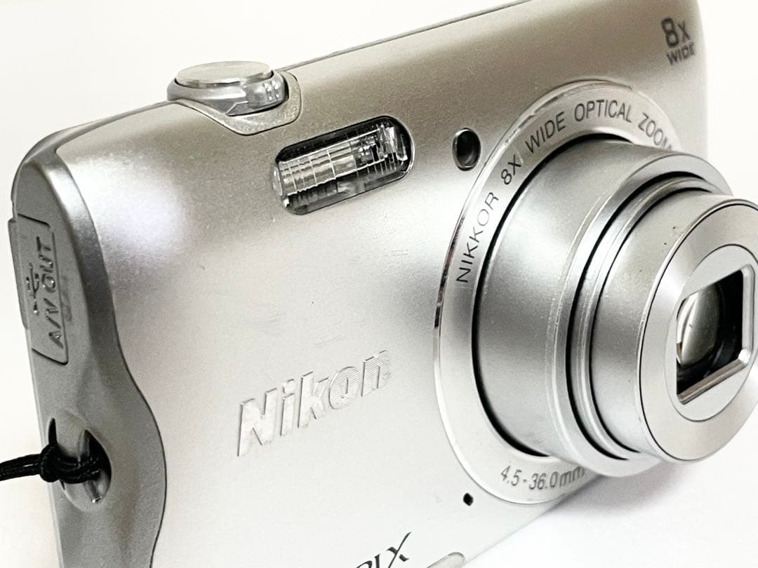 【ジャンク・動作品】　Nikon COOLPIX A300 シルバー　動作確認済