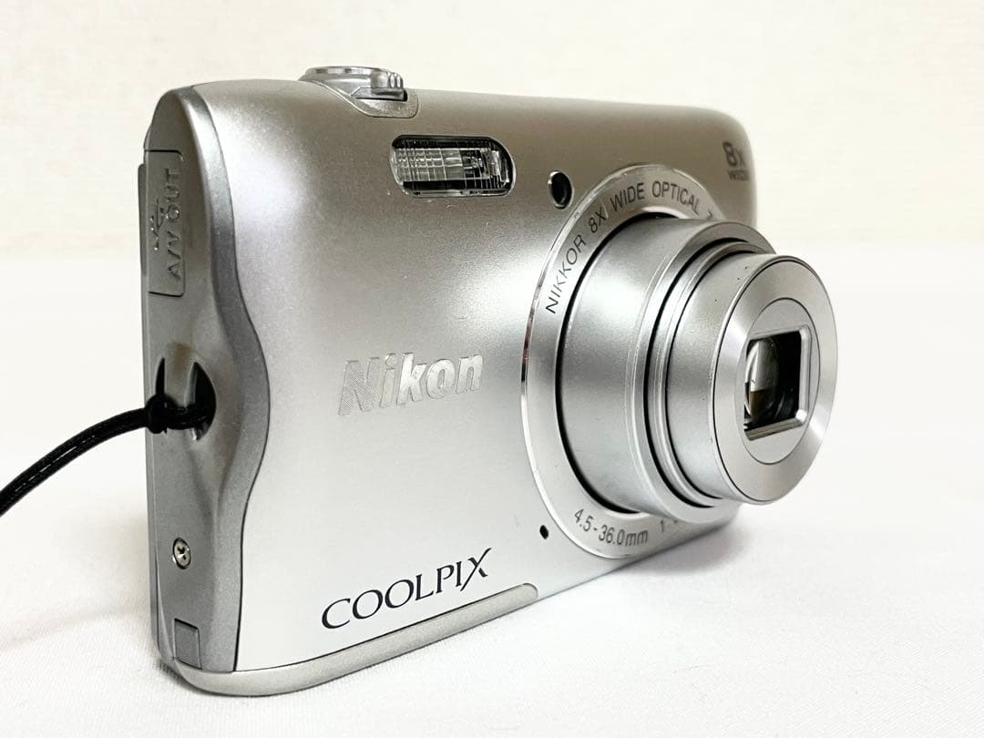 【ジャンク・動作品】　Nikon COOLPIX A300 シルバー　動作確認済