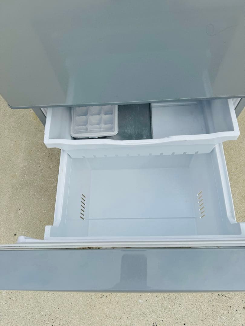 福岡発　TOSHIBA 東芝 冷蔵庫 冷凍庫 動作品 265L 大容量 家庭用