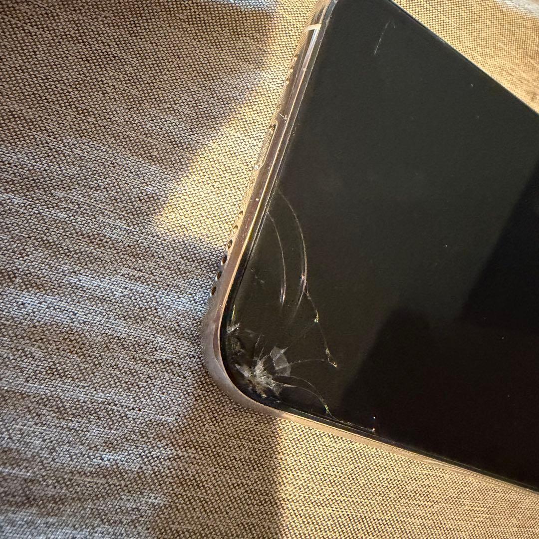 iPhoneXS 256GB ひび割れあり 動作不良無し