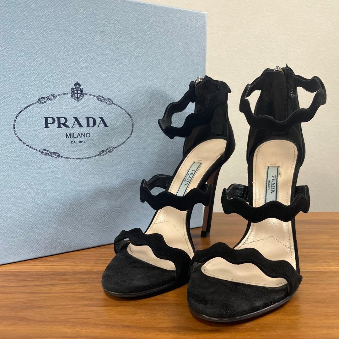 【極美品】PRADA★3連スカラップカット　サンダル　ハイヒール　スエード　黒