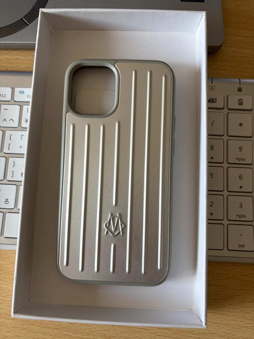 K*様 RIMOWA ストライプデザイン iPhone12 miniケース