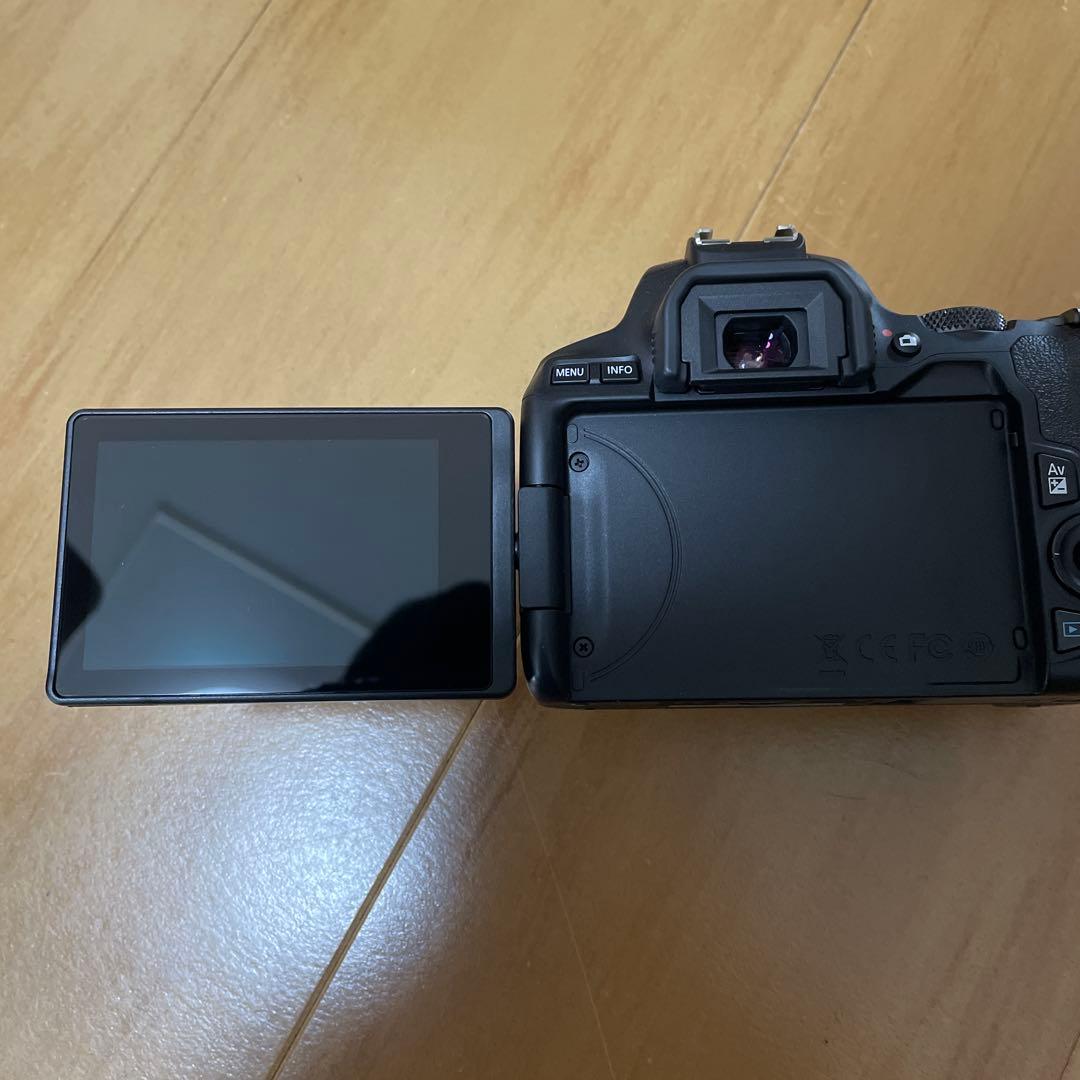 Canon 一眼レフカメラ EOS Kiss X10 ボディ