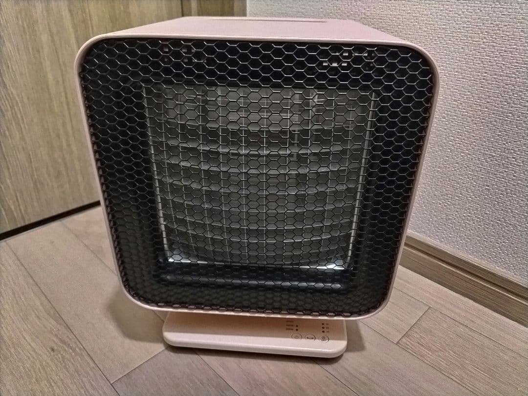 期間限定価格　プラスマイナスゼロ ±0 リフレクトヒーターZ310　2022年製