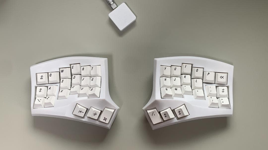 無線自作キーボード　Cygnus（キグナス）