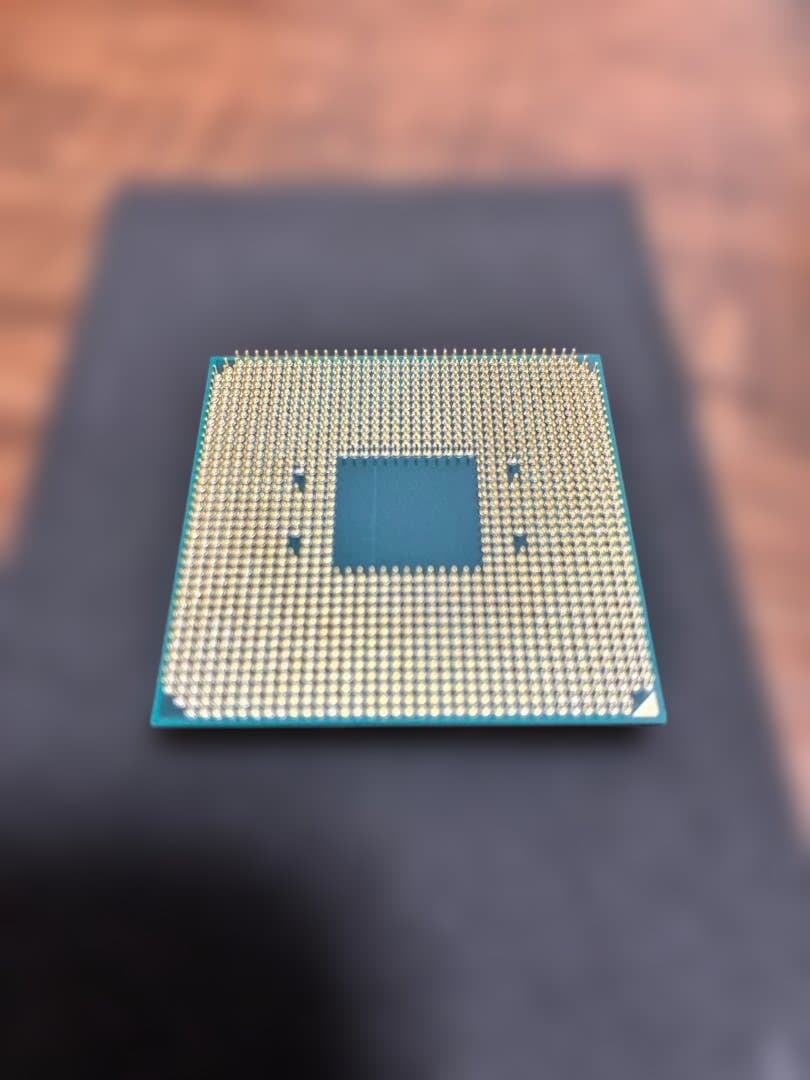 AMD Ryzen 5 5600 5000シリーズ CPU使用１年半程