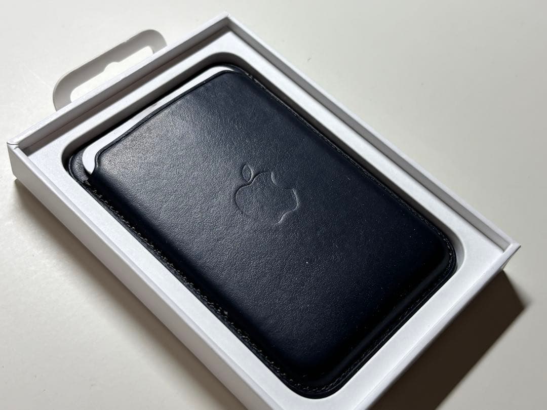 【美品】純正 MagSafe対応 iPhone レザーウォレット・ミッドナイトB