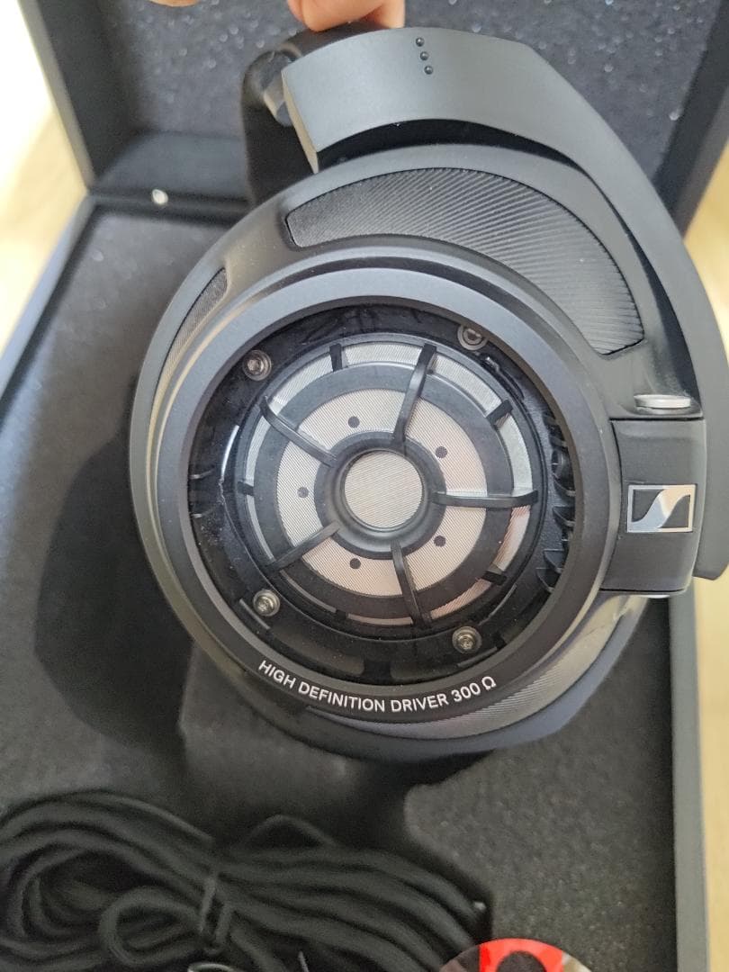 ヘッドホン Sennheiser HD 820